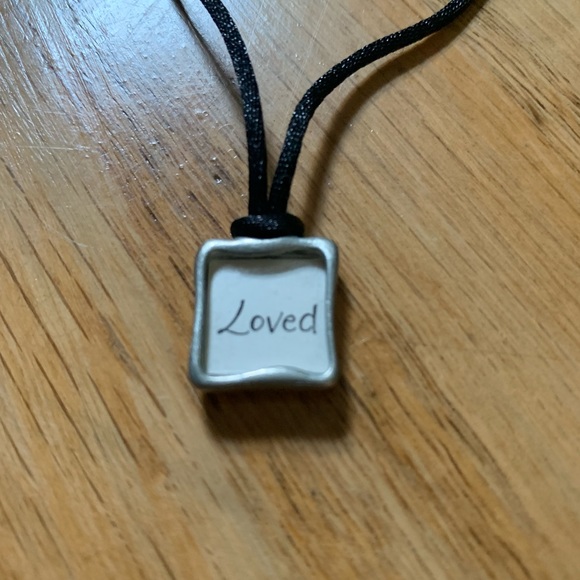 New cord heart necklace - Picture 4 of 8